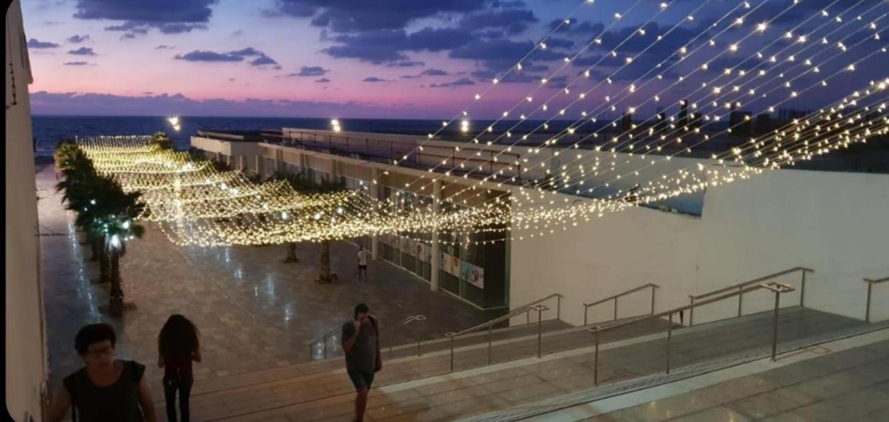 Beachfront Studio Apartment Bat Yam 412 Exterior photo